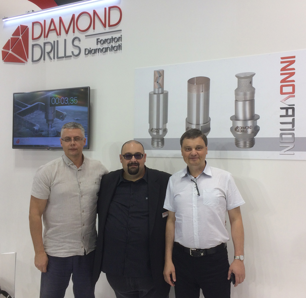 Руководители Diamond Drills и ООО "Практик" на выставке VITRUM-2017 в Милане